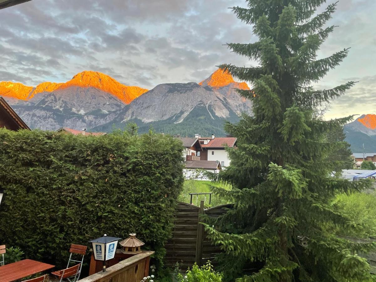 Hotel Alpin Ehrwald Esterno foto