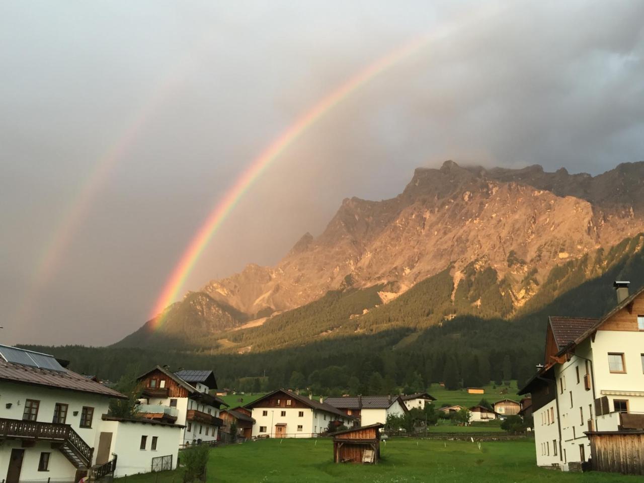 Hotel Alpin Ehrwald Esterno foto